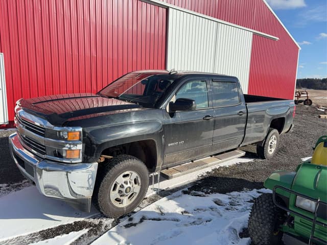 Image of Chevrolet 2500 equipment image 1