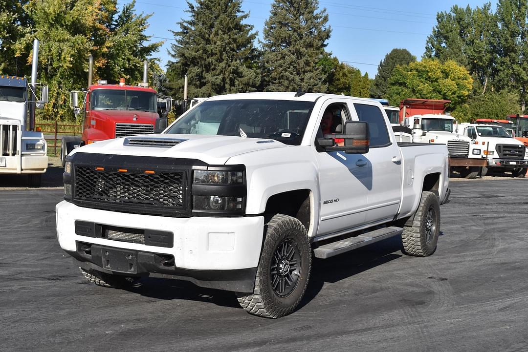 Image of Chevrolet 2500HD Primary image