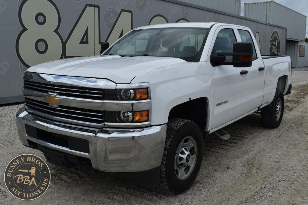 2018 Chevrolet 2500HD Equipment Image0