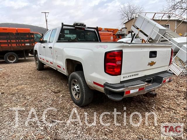 Image of Chevrolet 2500HD equipment image 4