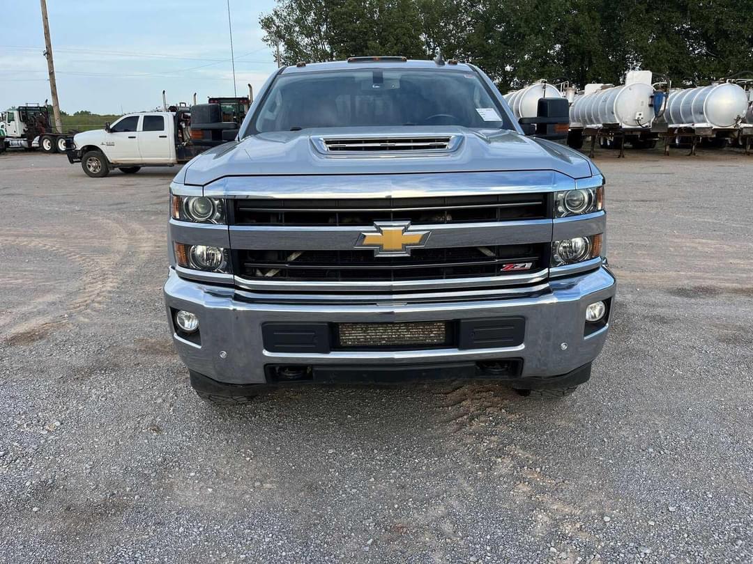 Image of Chevrolet 2500HD Primary image