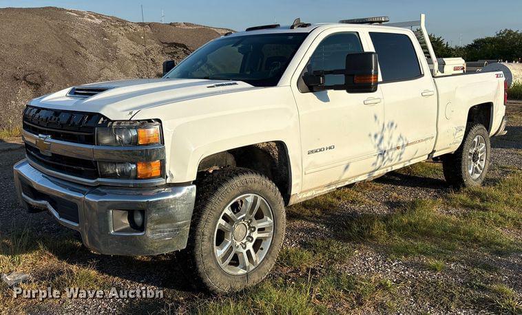 Image of Chevrolet 2500HD Primary image