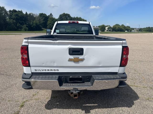 Image of Chevrolet 2500HD equipment image 3
