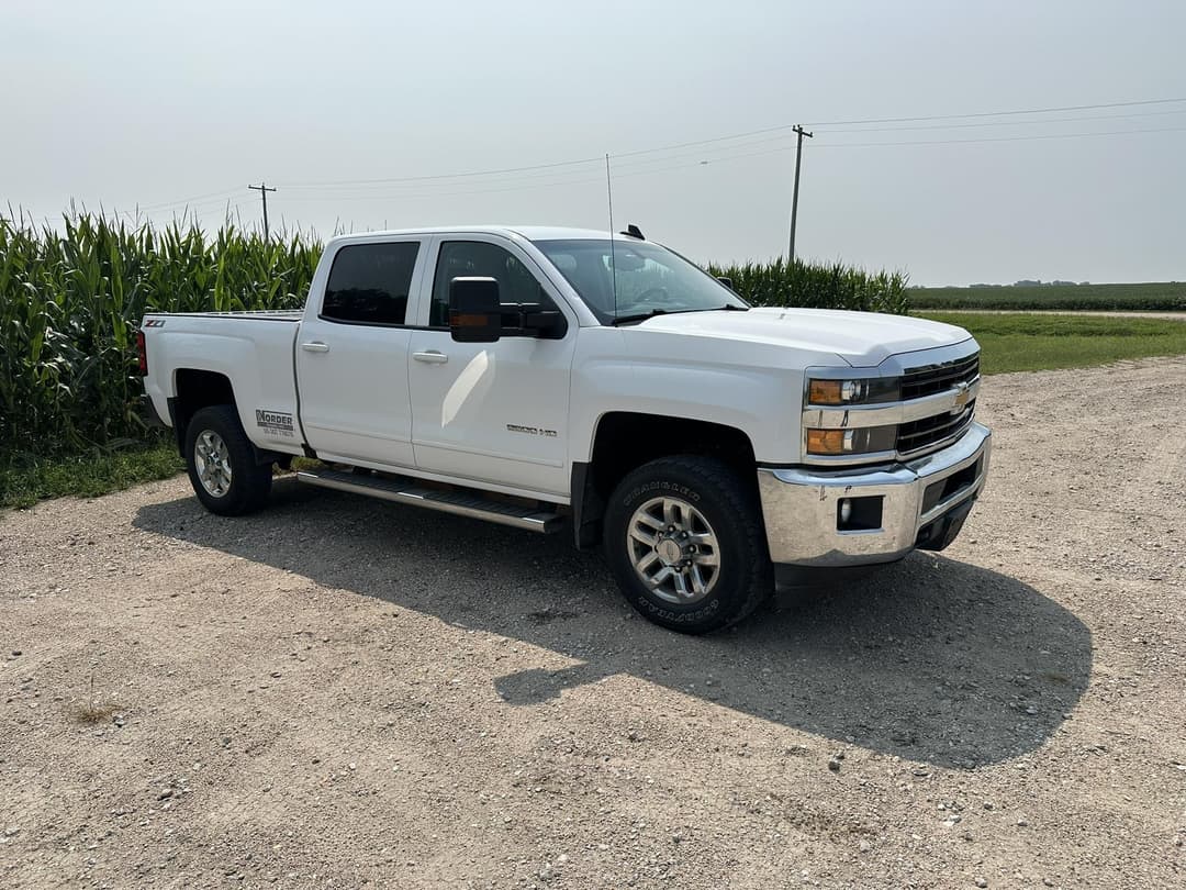 Image of Chevrolet 2500 Primary image