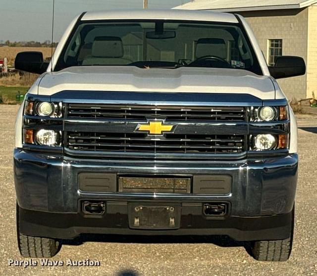 Image of Chevrolet 2500HD equipment image 1