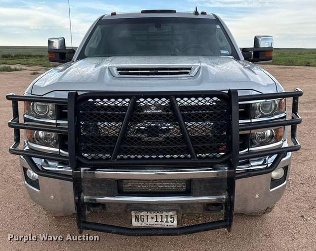 Image of Chevrolet 3500 equipment image 1