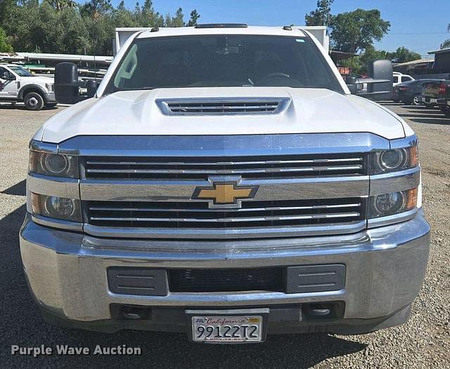 Image of Chevrolet 3500HD equipment image 1