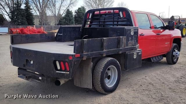 Image of Chevrolet 3500HD equipment image 4