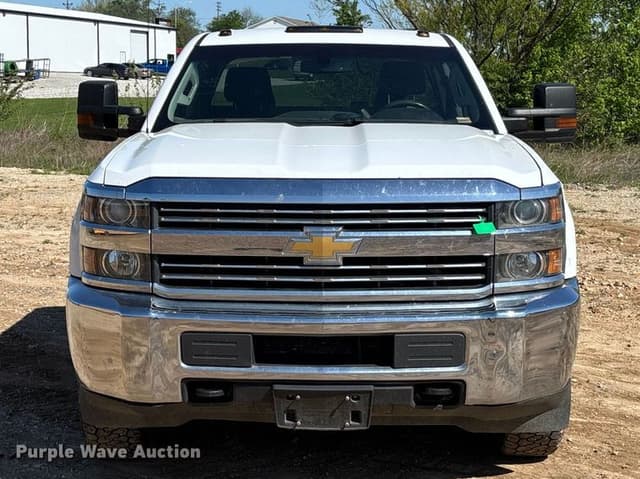 Image of Chevrolet 3500HD equipment image 1
