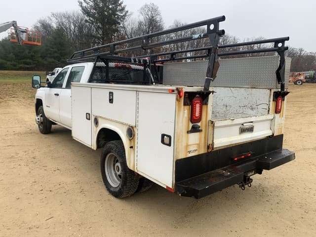 Image of Chevrolet 3500HD equipment image 4
