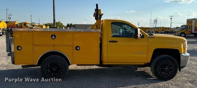 Image of Chevrolet 3500HD equipment image 3