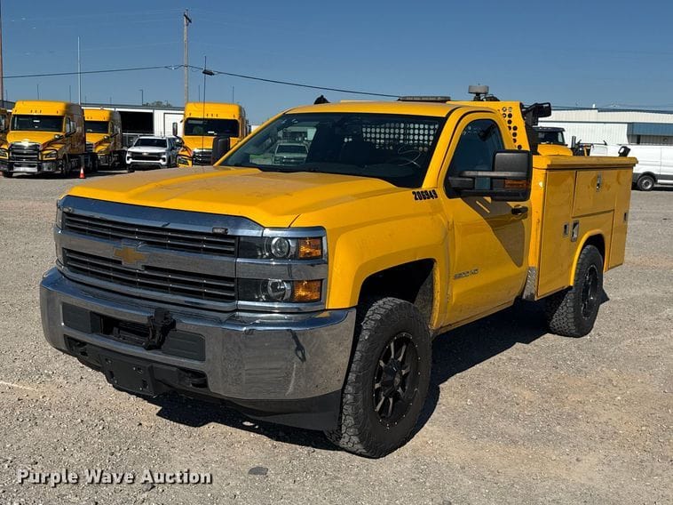 2018 Chevrolet 3500HD Equipment Image0