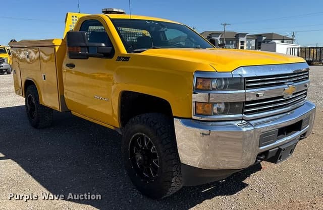 Image of Chevrolet 3500HD equipment image 2