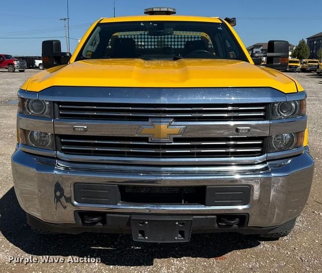 Image of Chevrolet 3500HD equipment image 1