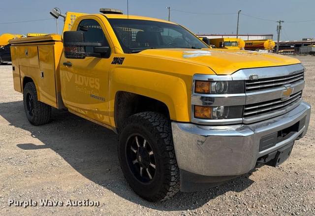Image of Chevrolet 3500HD equipment image 2