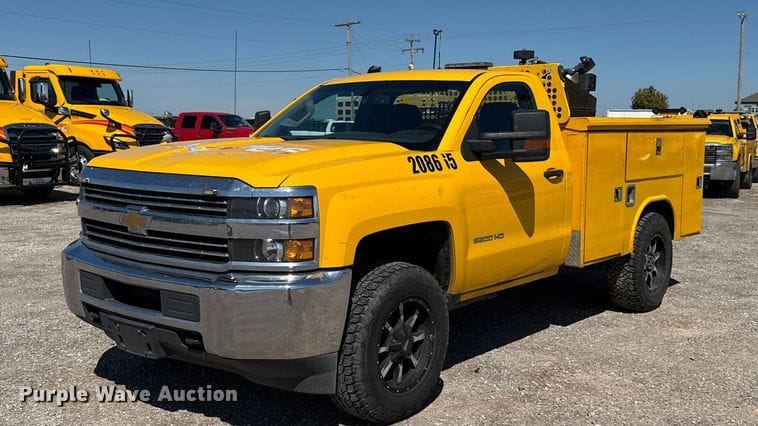 2018 Chevrolet 3500HD Equipment Image0
