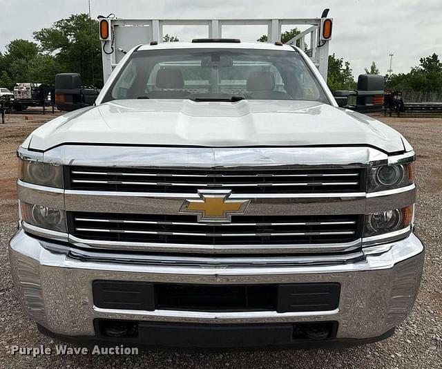 Image of Chevrolet 3500HD equipment image 1