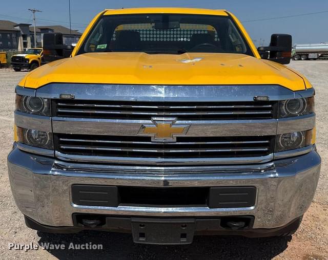 Image of Chevrolet 3500HD equipment image 1