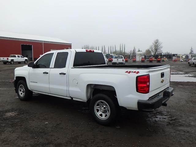 Image of Chevrolet Silverado equipment image 4