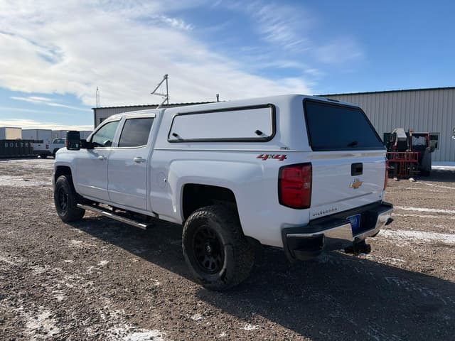 Image of Chevrolet 2500 equipment image 2