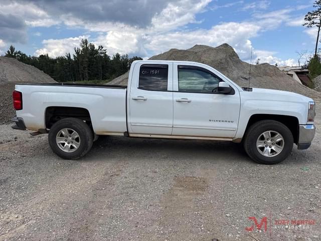 Image of Chevrolet 1500 equipment image 1