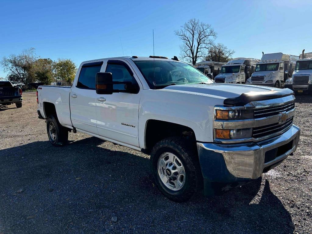 Image of Chevrolet 2500HD Primary image