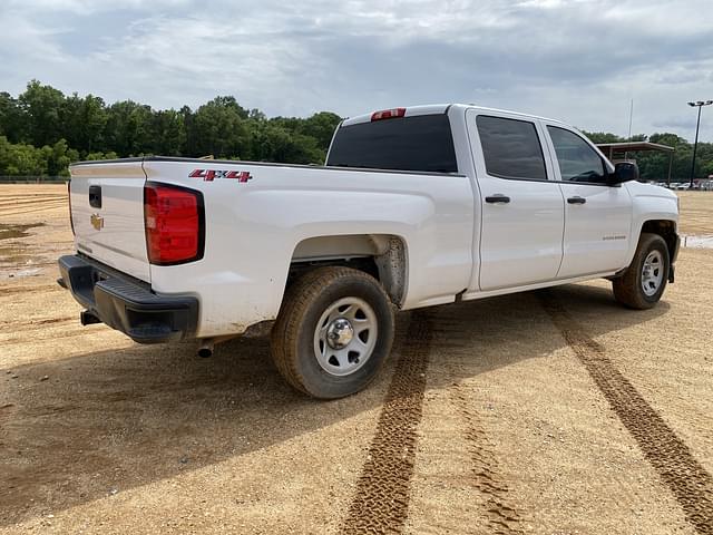 Image of Chevrolet Silverado equipment image 2