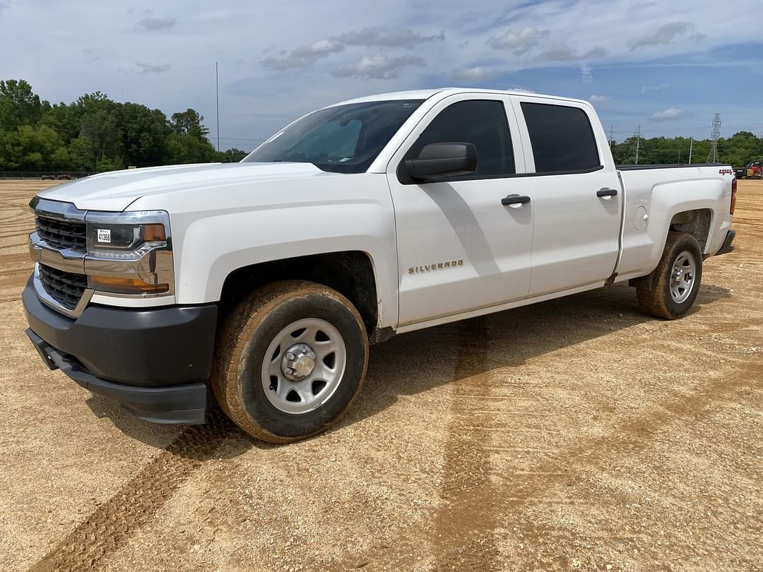 Image of Chevrolet Silverado Primary image