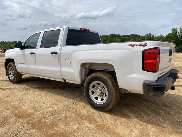 Image of Chevrolet Silverado equipment image 1