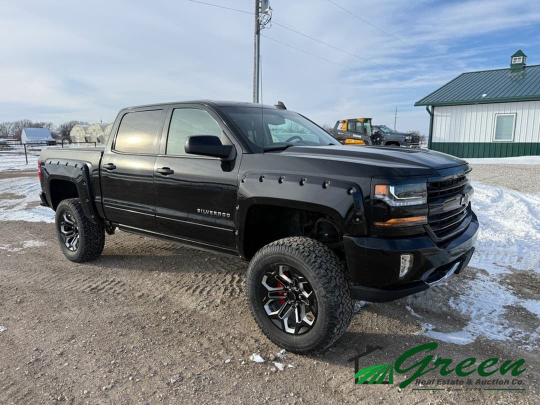 Image of Chevrolet Silverado Primary image