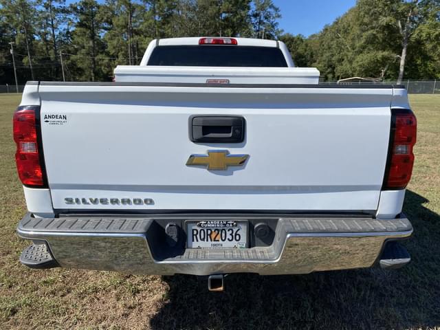 Image of Chevrolet Silverado equipment image 3