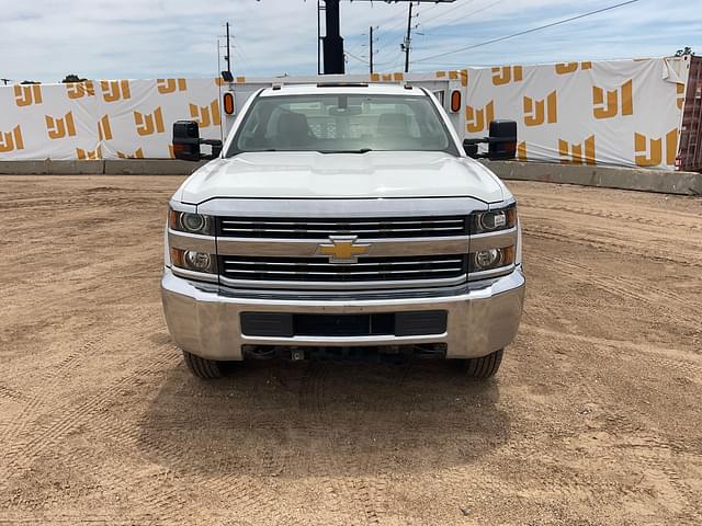 Image of Chevrolet 3500HD equipment image 1