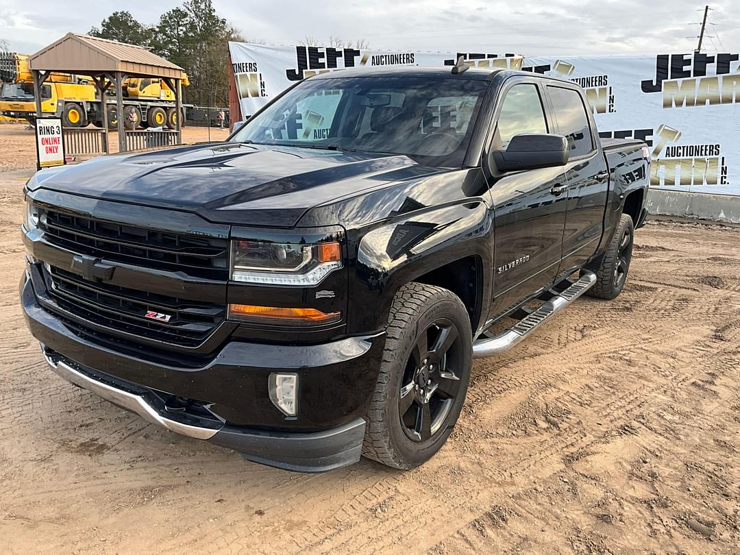 Image of Chevrolet Silverado Primary image