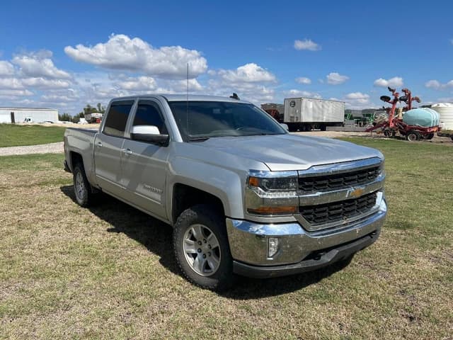 Image of Chevrolet 1500 equipment image 2