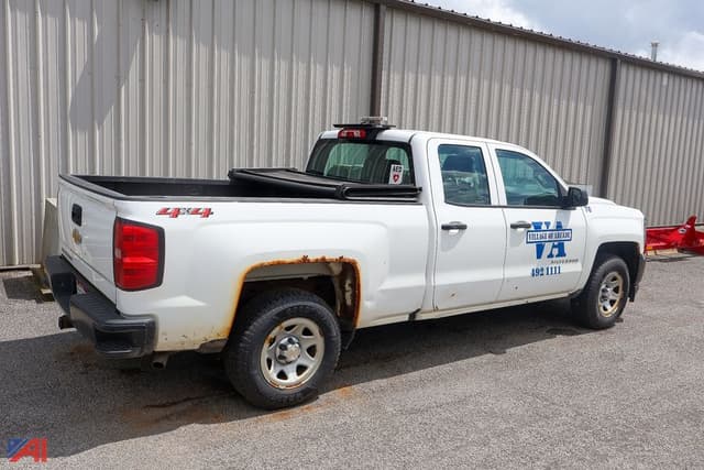 Image of Chevrolet 1500 equipment image 3