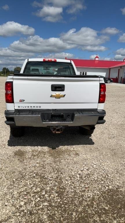 Image of Chevrolet 2500HD equipment image 2