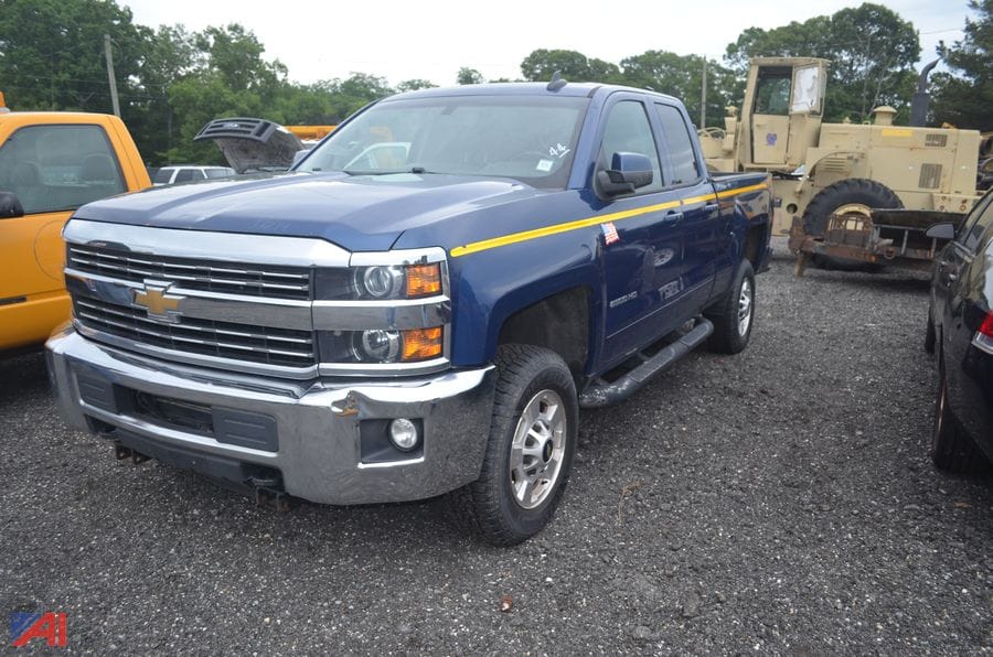 2018 Chevrolet 2500HD Equipment Image0