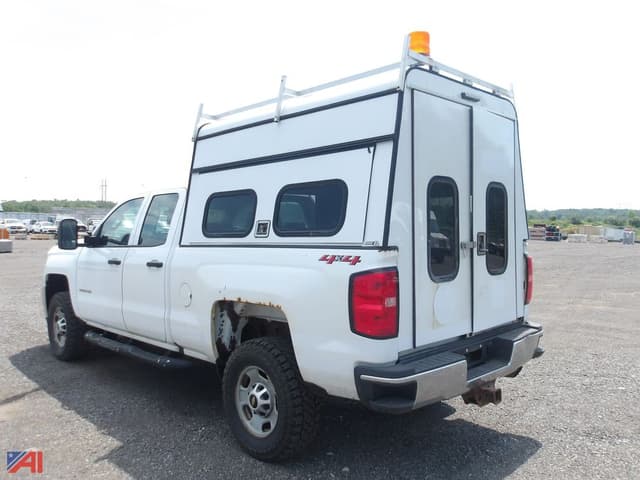 Image of Chevrolet 2500HD equipment image 1