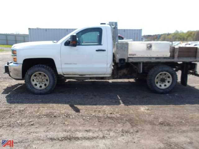Image of Chevrolet 3500HD equipment image 1