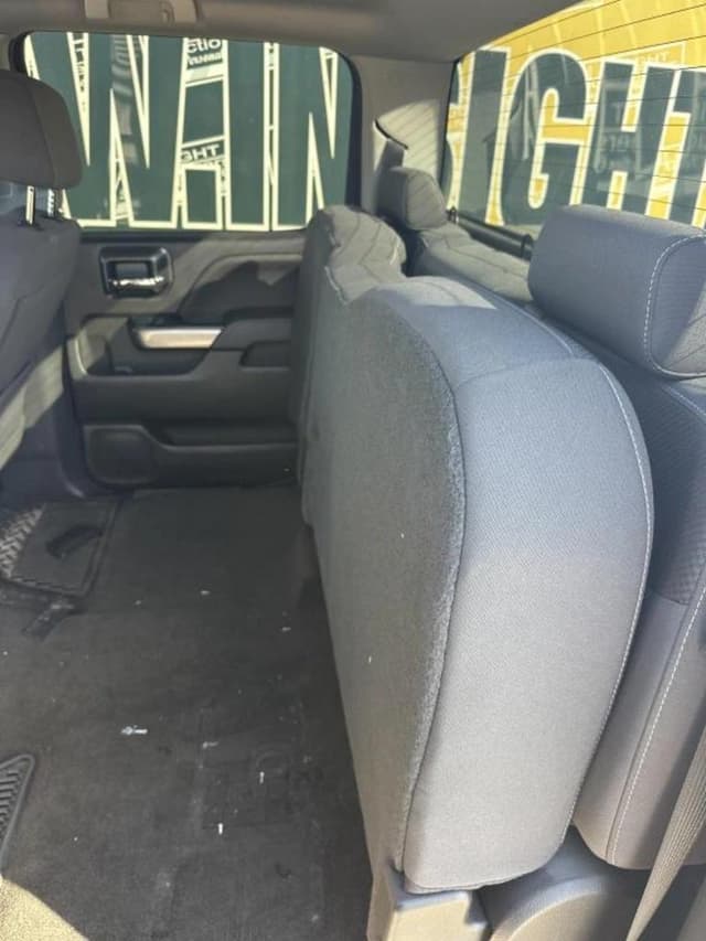 Image of Chevrolet Silverado equipment image 4