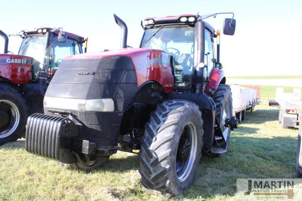 Image of Case IH Magnum 250 Primary image