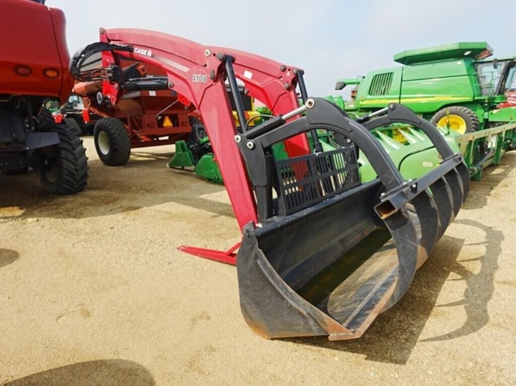 2018 Case IH L108 Equipment Image0
