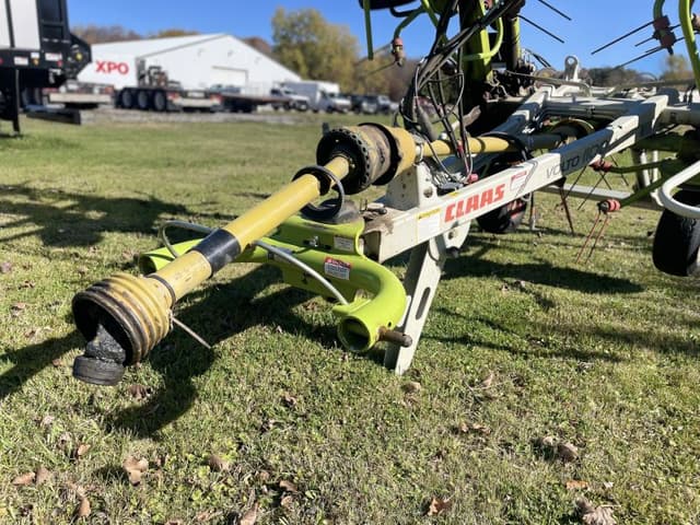 Image of CLAAS Volto 1100T equipment image 2