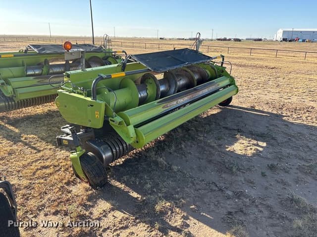 Image of CLAAS 380 equipment image 2