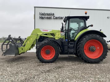 Main image CLAAS Axion 820