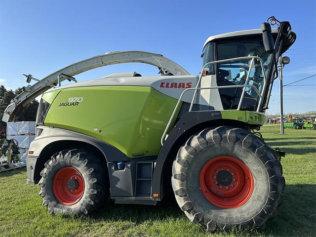 Image of CLAAS Jaguar 970 equipment image 2