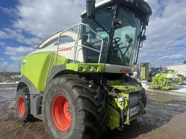 Image of CLAAS Jaguar 980 equipment image 2