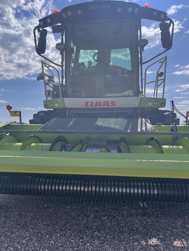 Image of CLAAS Jaguar 980 equipment image 2