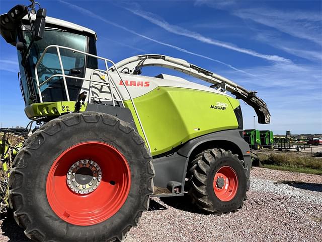 Image of CLAAS Jaguar 980 equipment image 3