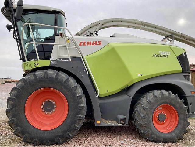 Image of CLAAS Jaguar 980 equipment image 2